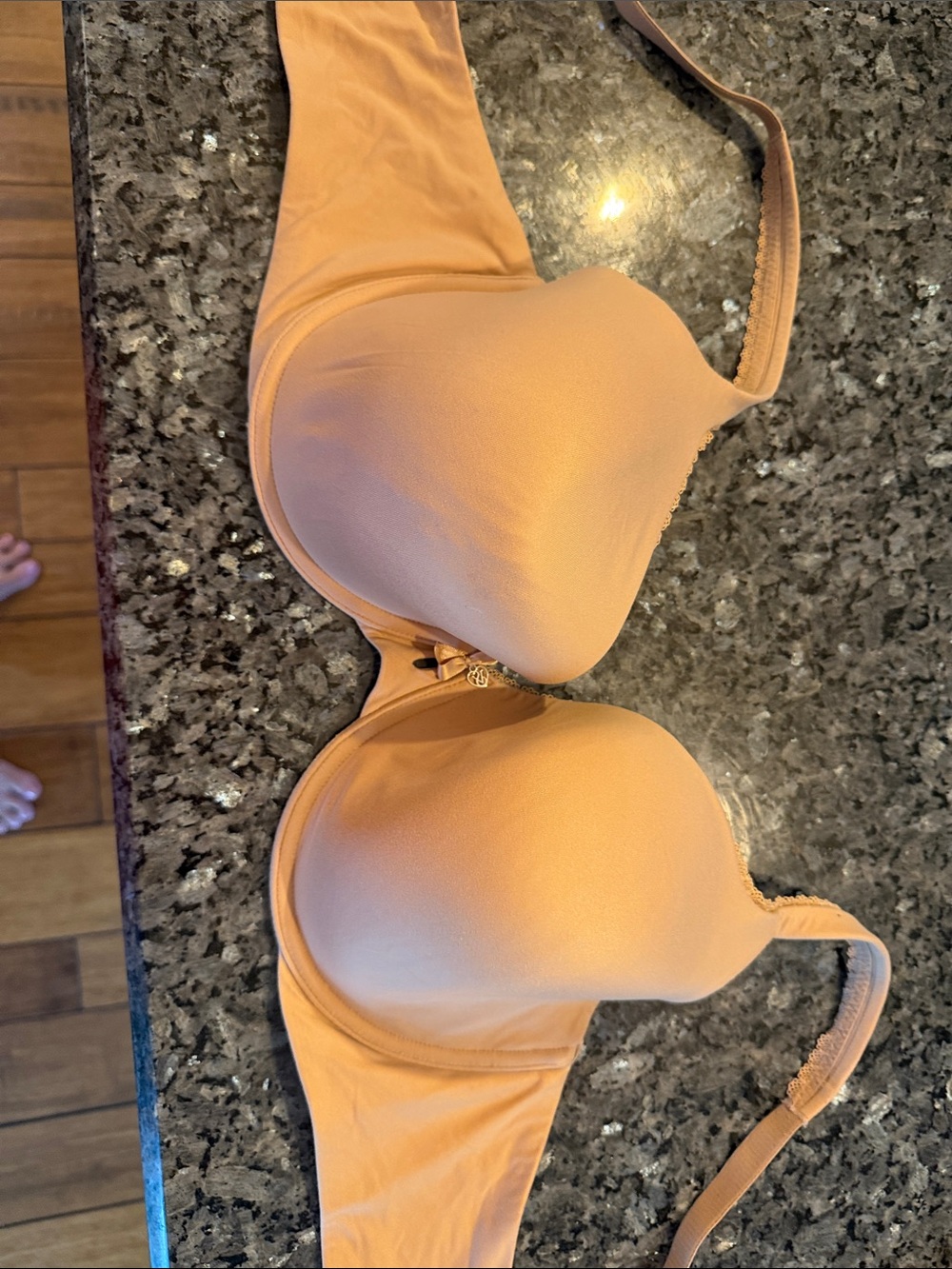 Victoria's Secret Peach-Coral Smooth Contour T-Shirt Bra